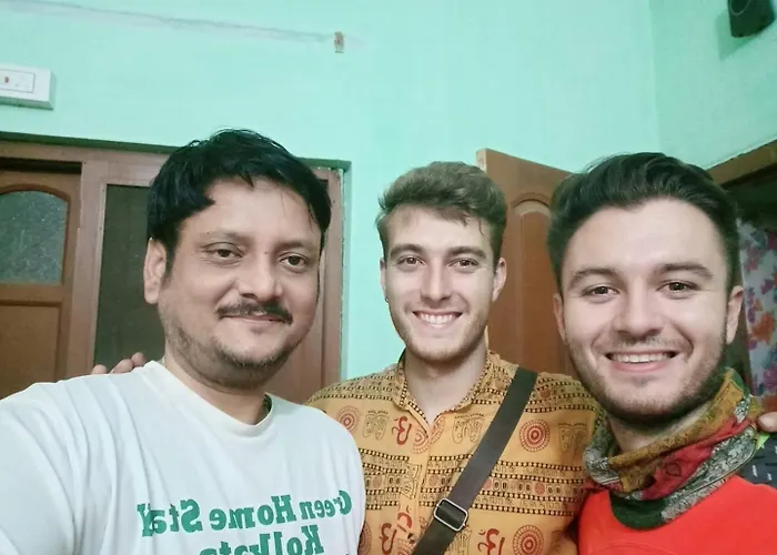 Green Home Stay Kolkata Prefer International Guest